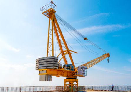 生輝航富勒烯納米產(chǎn)品 助推重型機(jī)械產(chǎn)業(yè)節(jié)能減損，賦能礦山與建筑設(shè)備